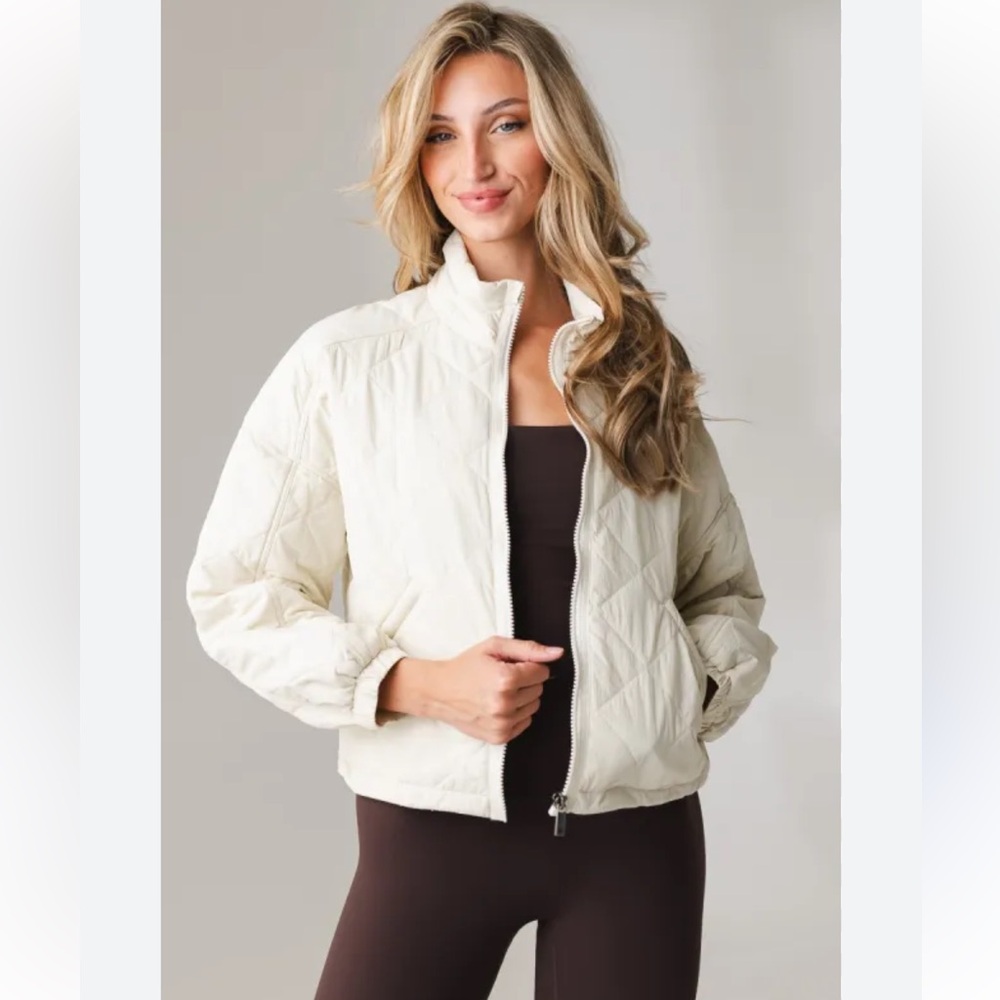 Elegant Cream Puffer Jacket